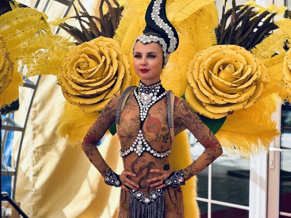 A performer in feathers